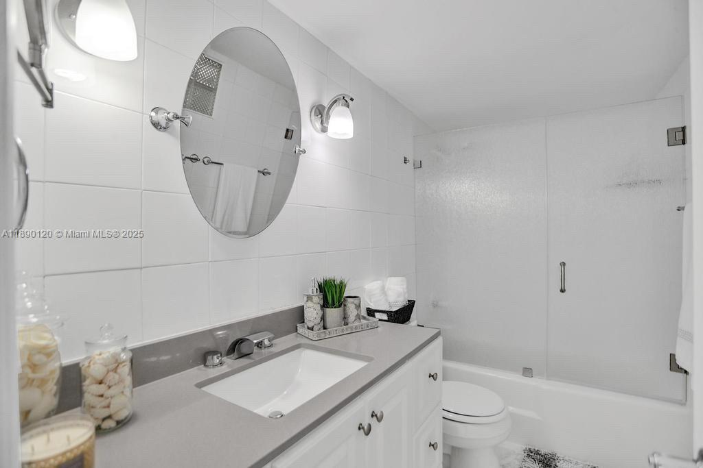 SEACOAST 5151 CONDO - Residential Lease