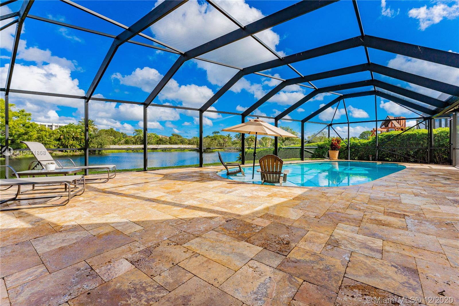 LA JOYA - Residential