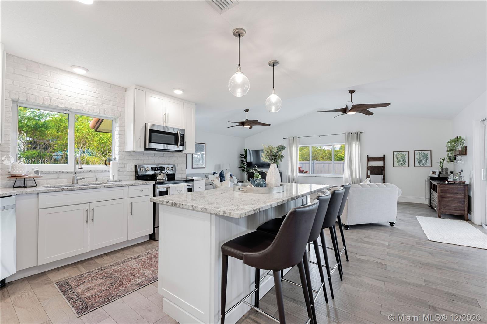 LA JOYA - Residential