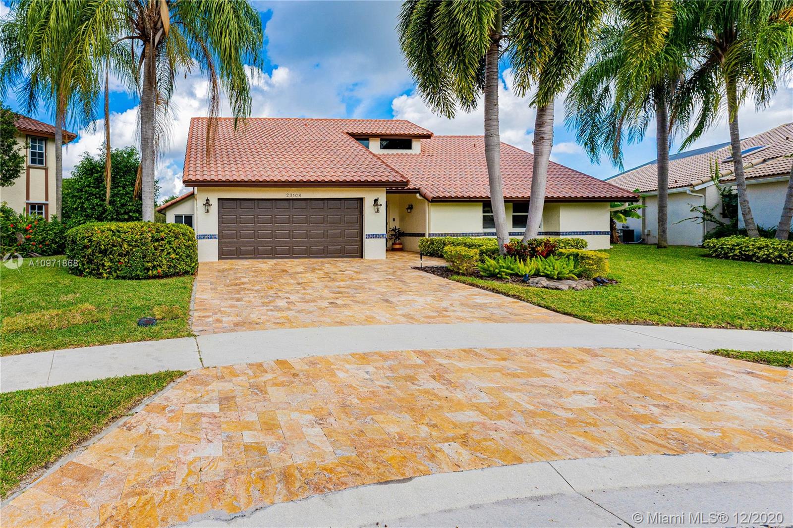 LA JOYA - Residential