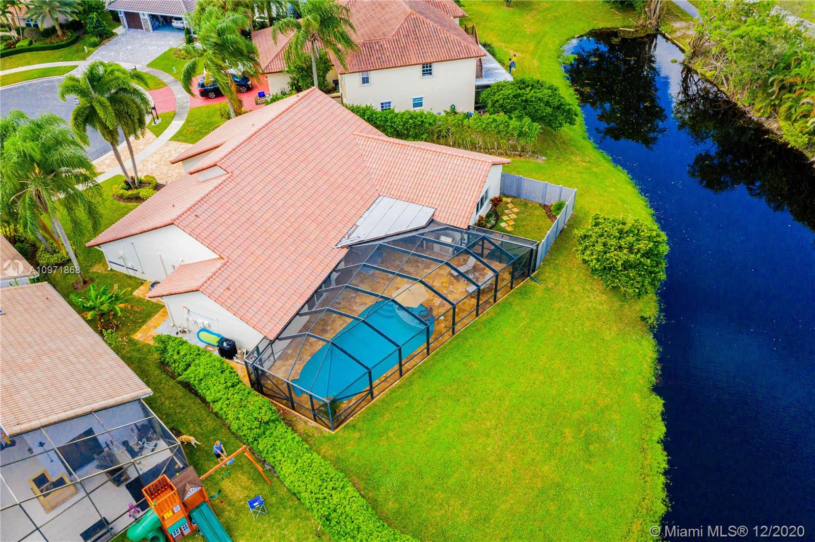 LA JOYA - Residential