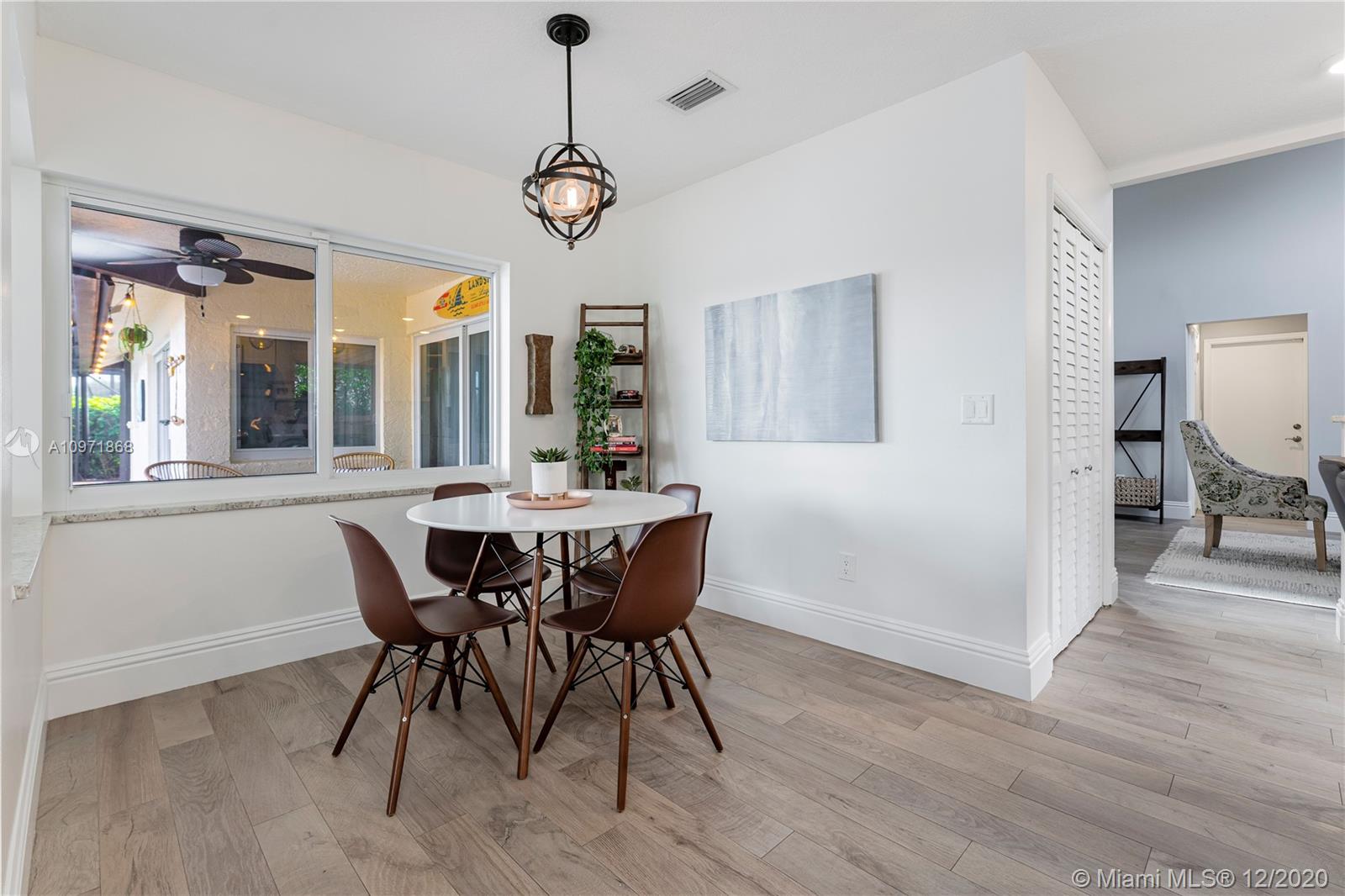 LA JOYA - Residential