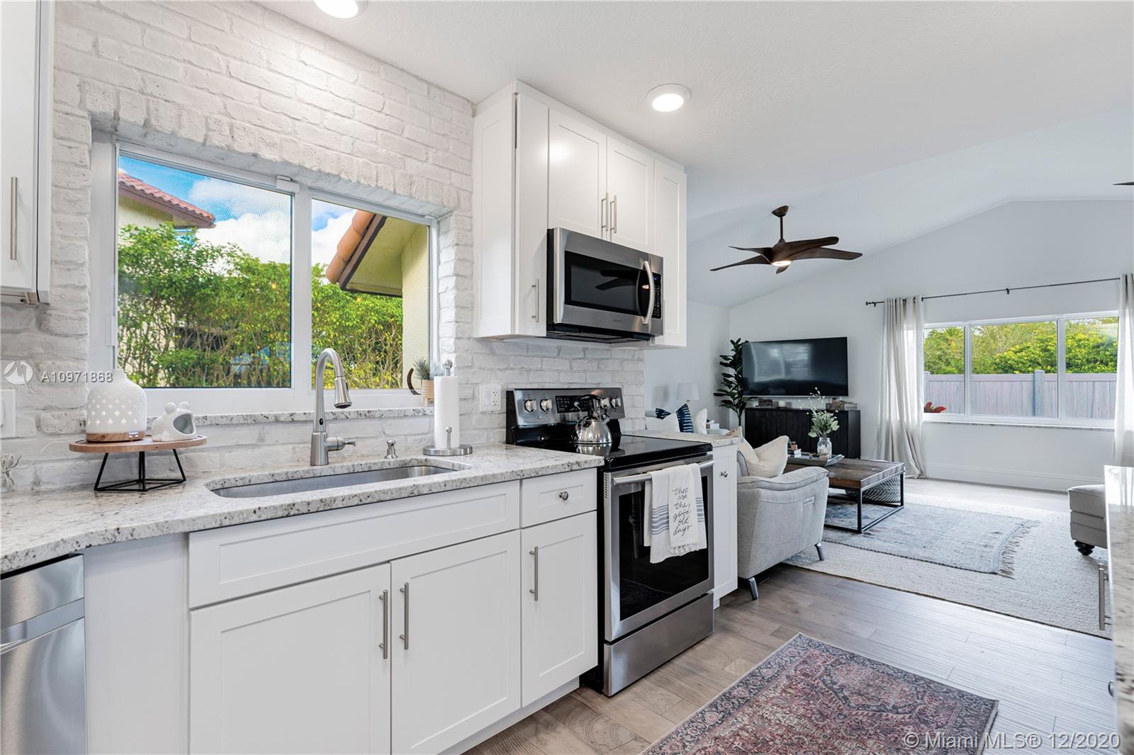 LA JOYA - Residential