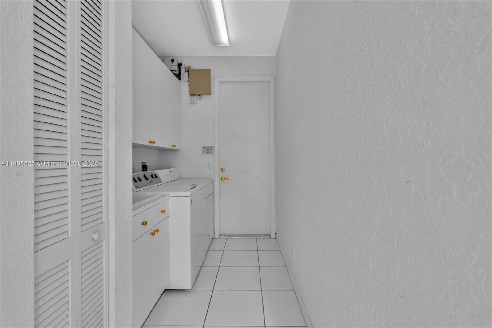 SHORES AT BOCA RATON PH 3 - Residential Lease