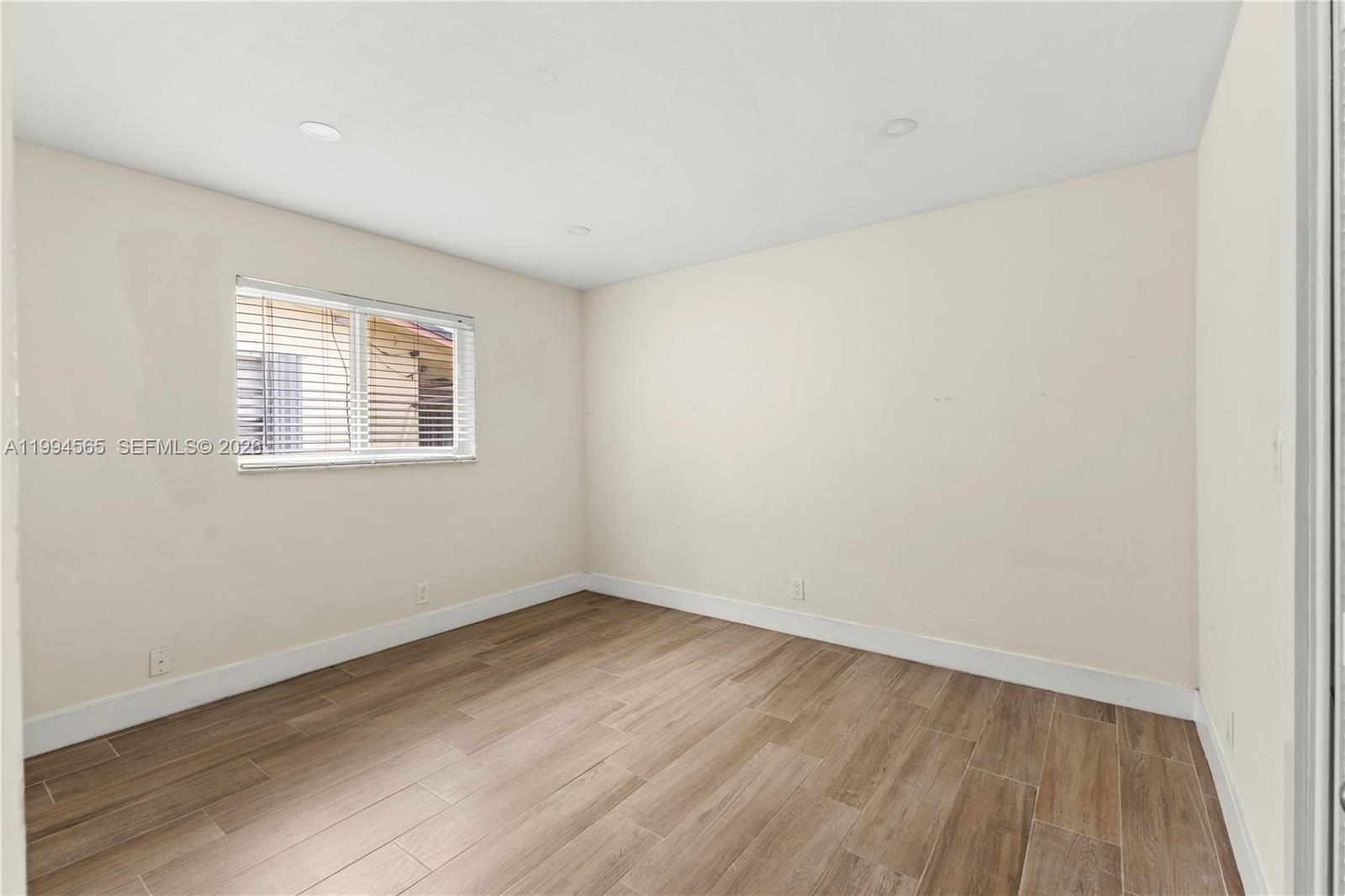 SUN LAND PARK - Residential Lease