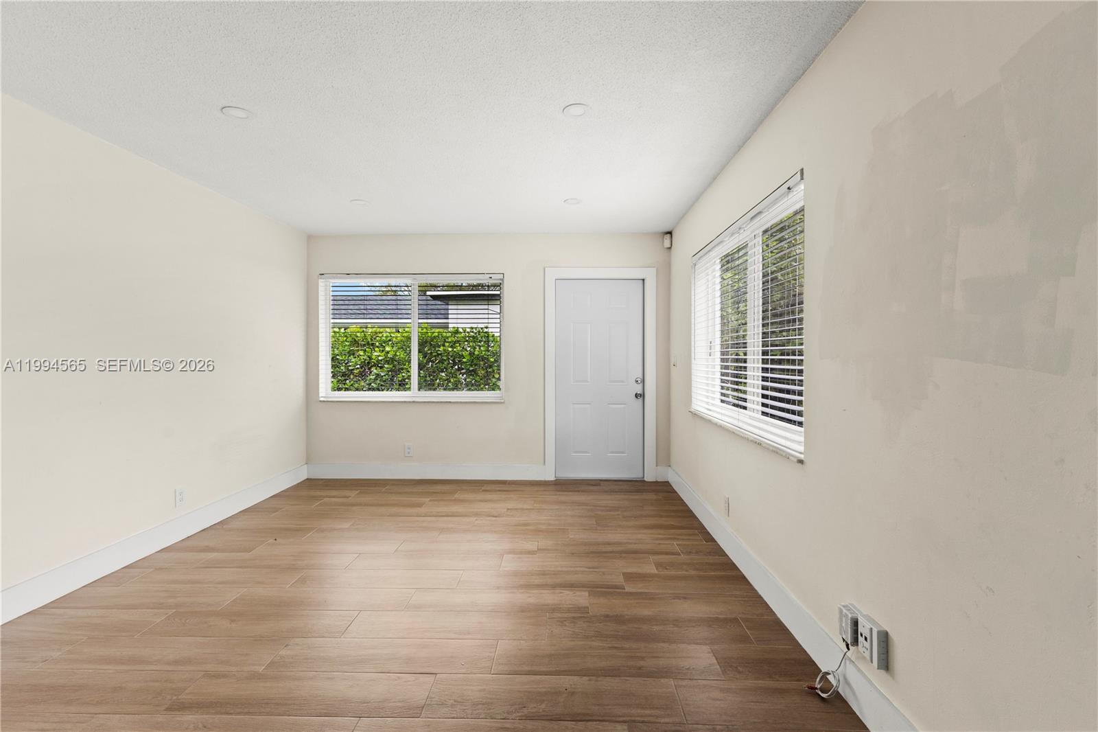 SUN LAND PARK - Residential Lease