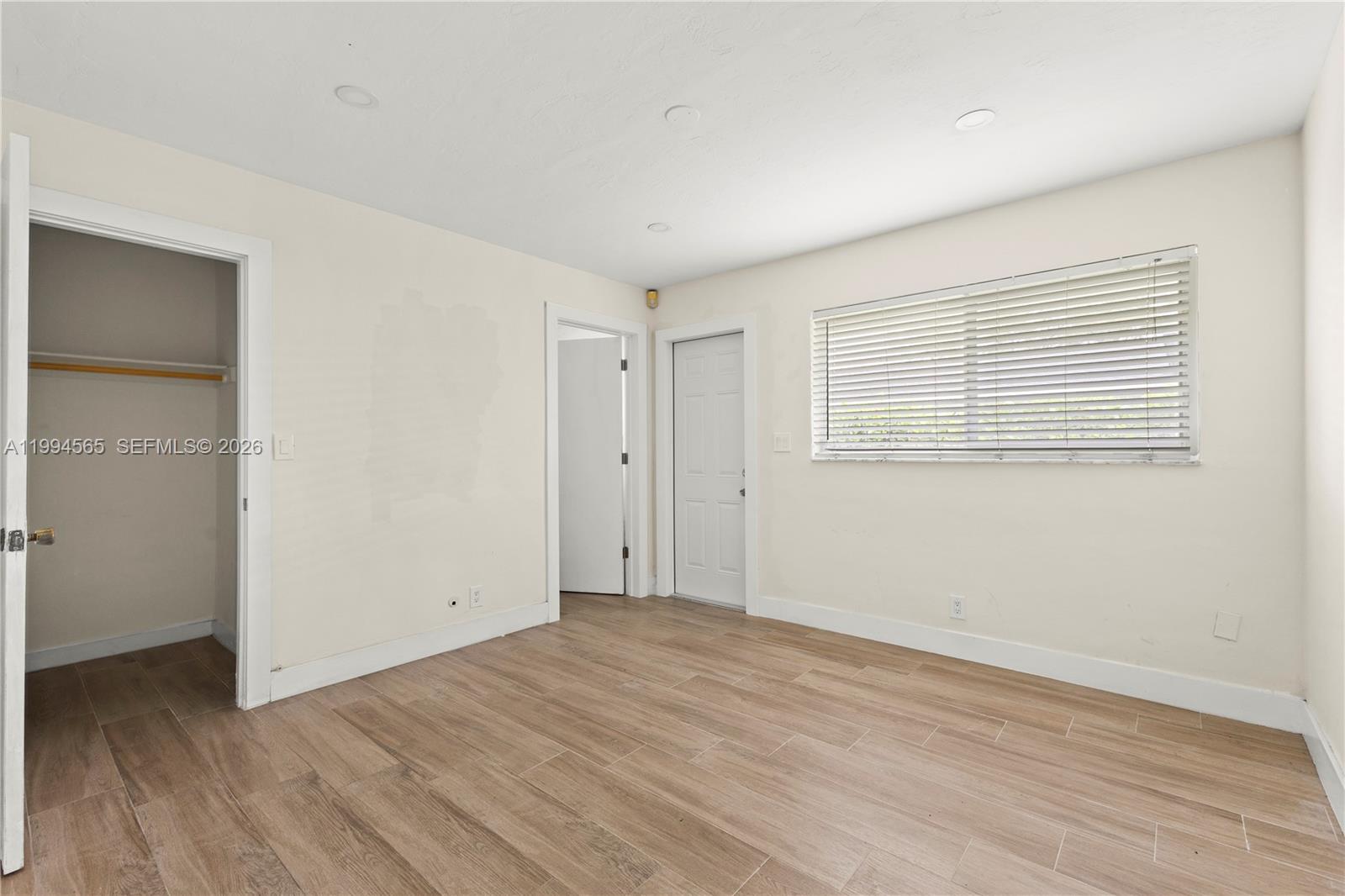 SUN LAND PARK - Residential Lease