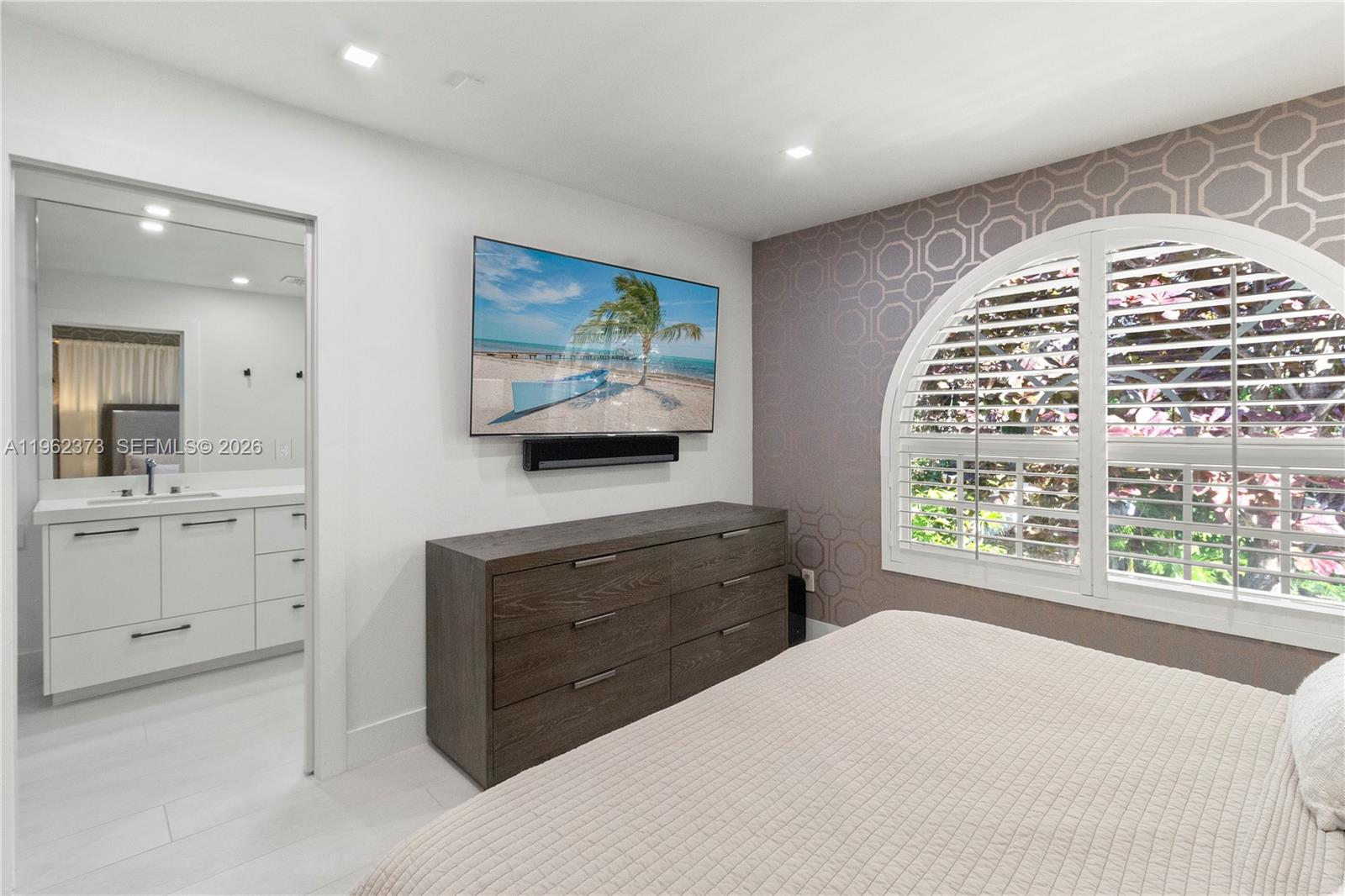 ENCHANTED GROVE CONDO - Residential