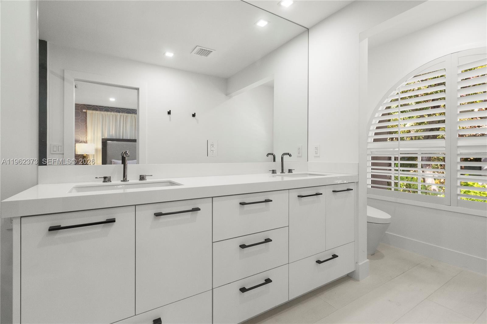 ENCHANTED GROVE CONDO - Residential