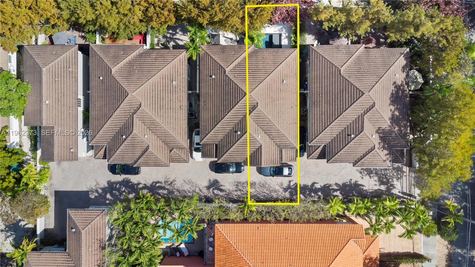 ENCHANTED GROVE CONDO - Residential