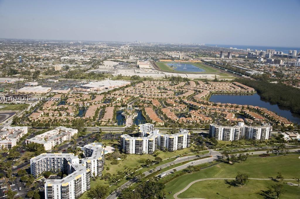 AVENTURA LAKES - PHASE II - Residential Lease