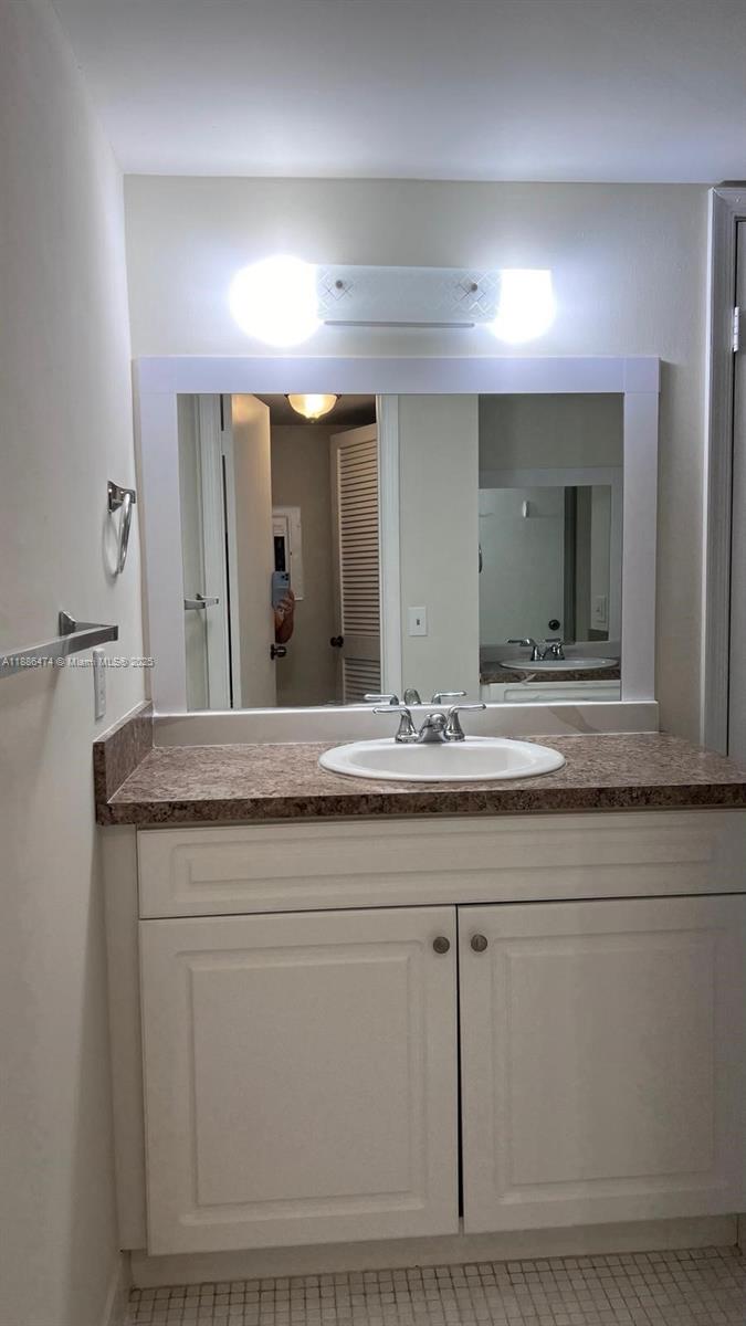 SERENITY PLACE CONDO - Residential Lease
