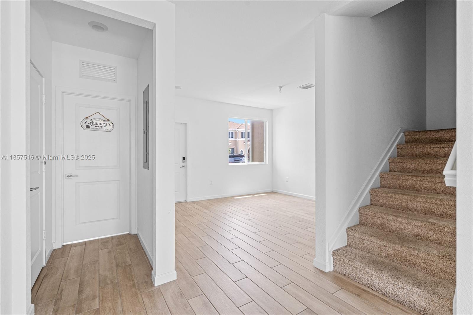 TOWNS AT SEASCAPE - Residential