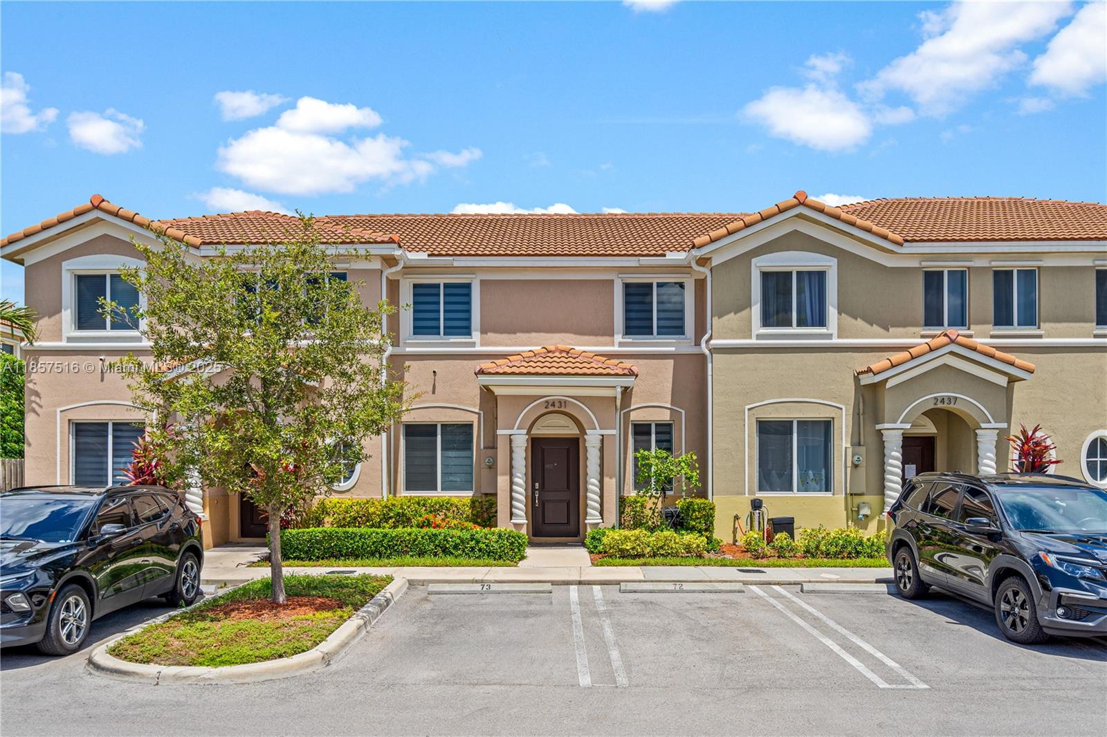 TOWNS AT SEASCAPE - Residential