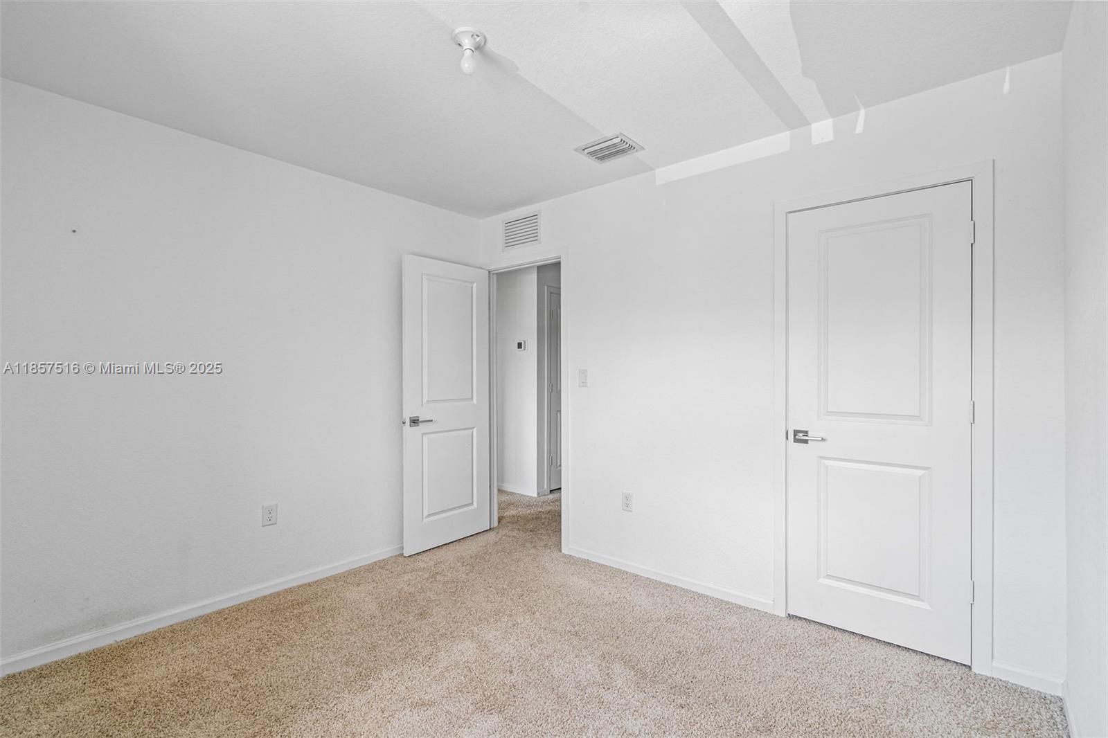 TOWNS AT SEASCAPE - Residential