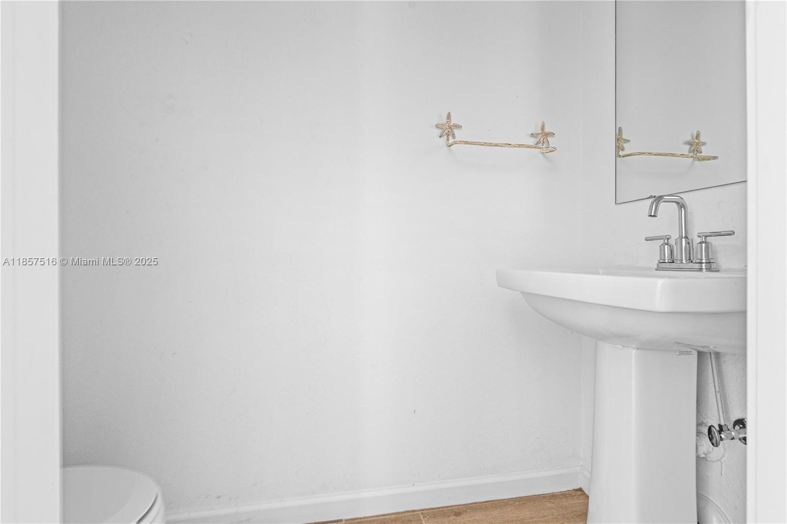 TOWNS AT SEASCAPE - Residential