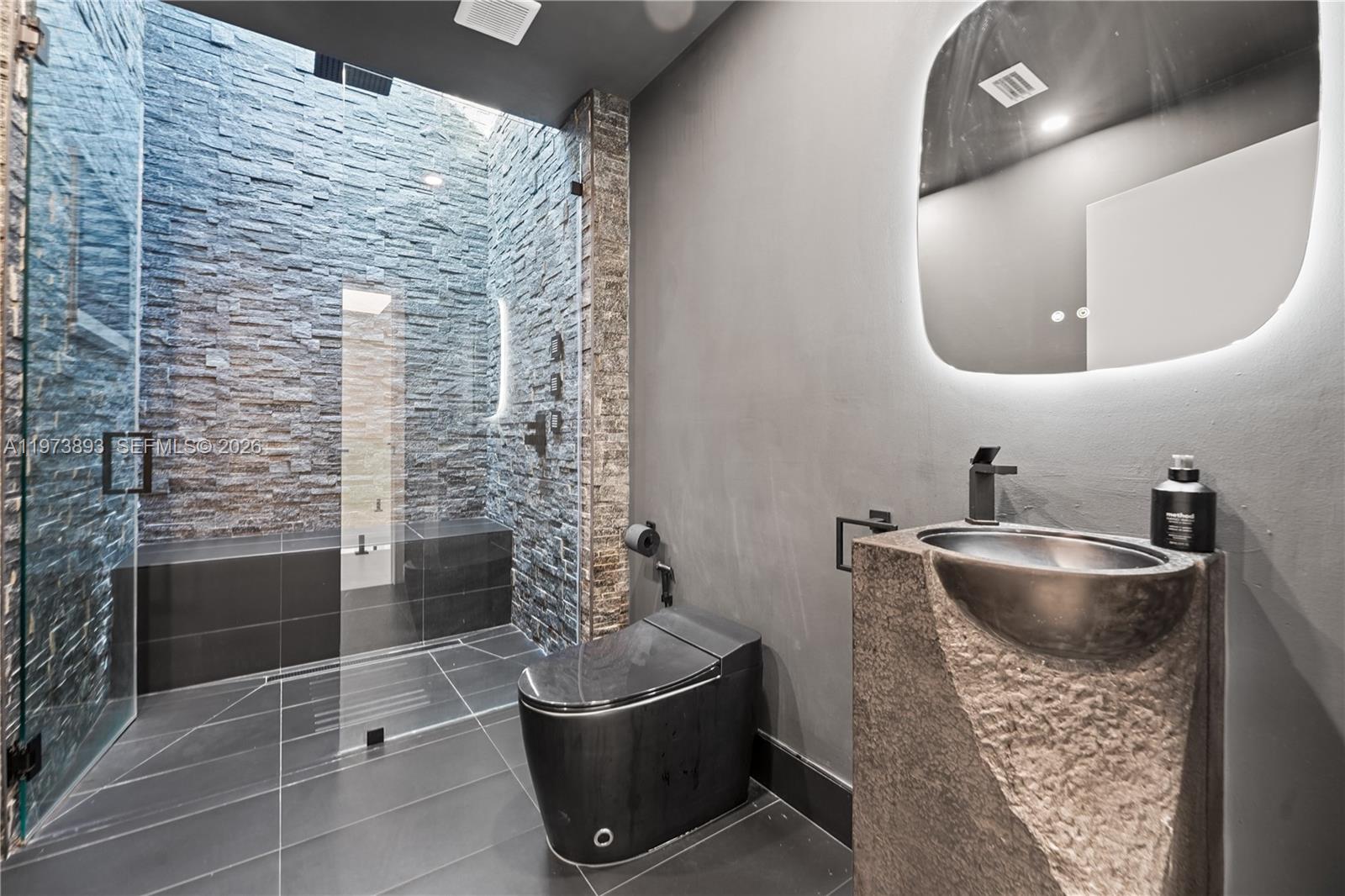 OLD CUTLER SHORES - Residential