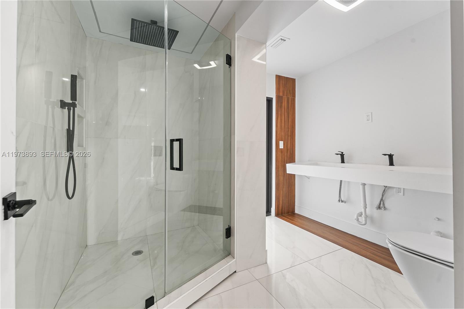 OLD CUTLER SHORES - Residential