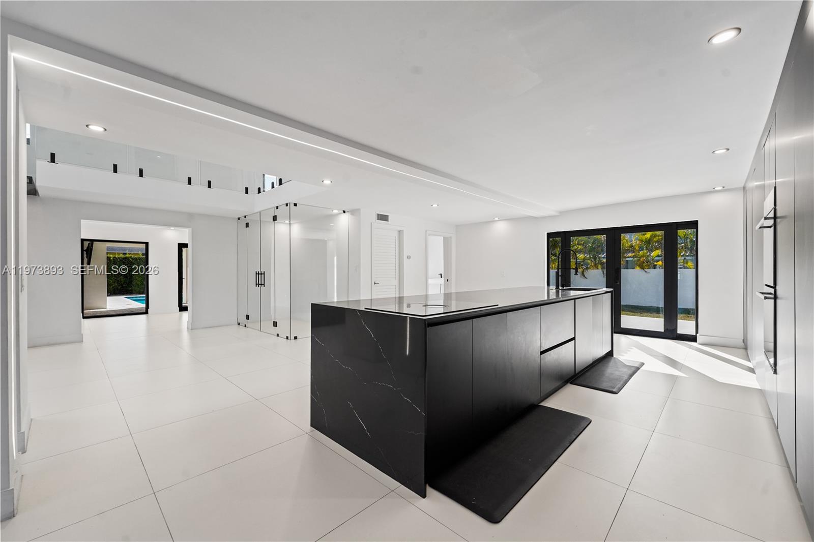 OLD CUTLER SHORES - Residential