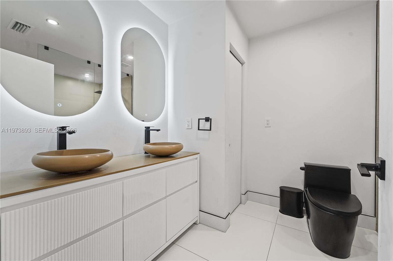 OLD CUTLER SHORES - Residential