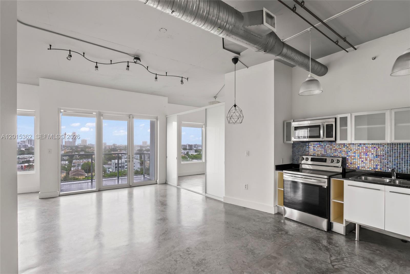 NEO CONDO - Residential