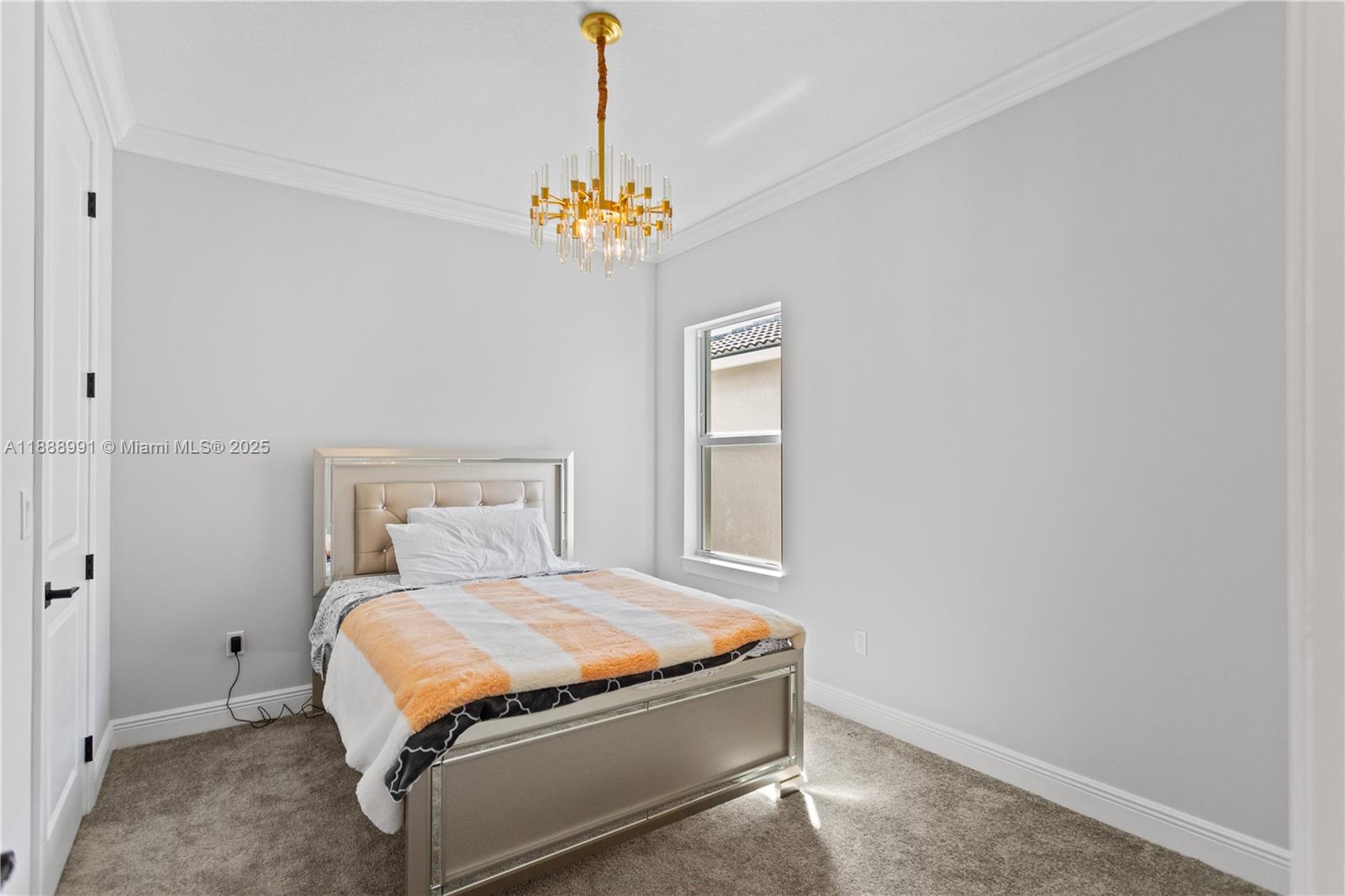 HILLCREST COUNTRY CLUB NO - Residential Lease