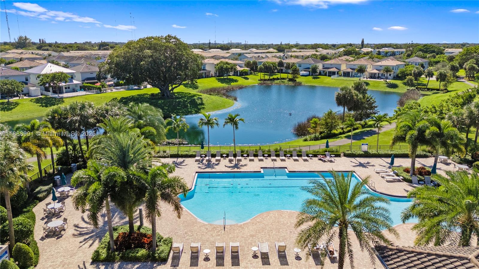 HILLCREST COUNTRY CLUB NO - Residential Lease