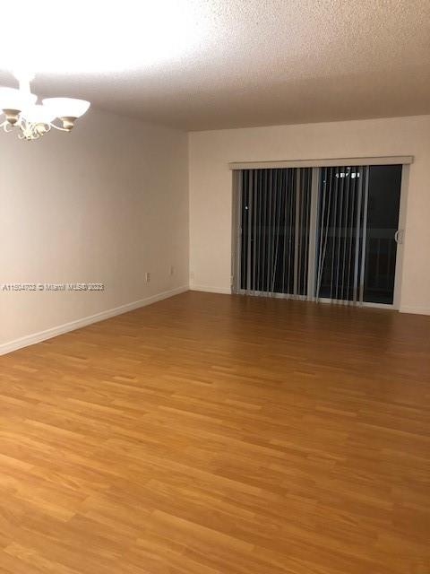 VILLAGE OF KINGS CREEK CO - Residential Lease