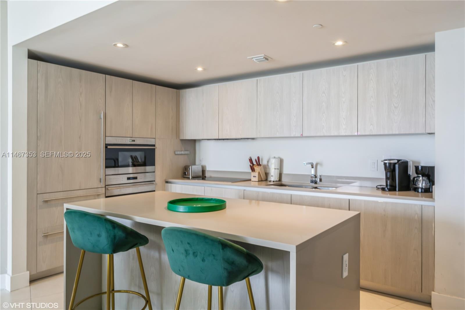 4111 SOUTH OCEAN DRIVE CO - Residential