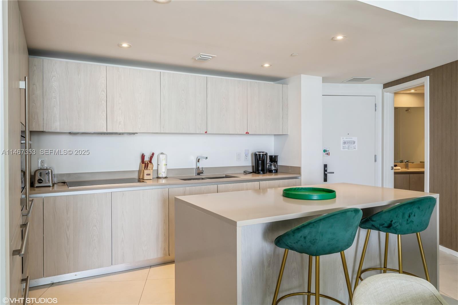 4111 SOUTH OCEAN DRIVE CO - Residential