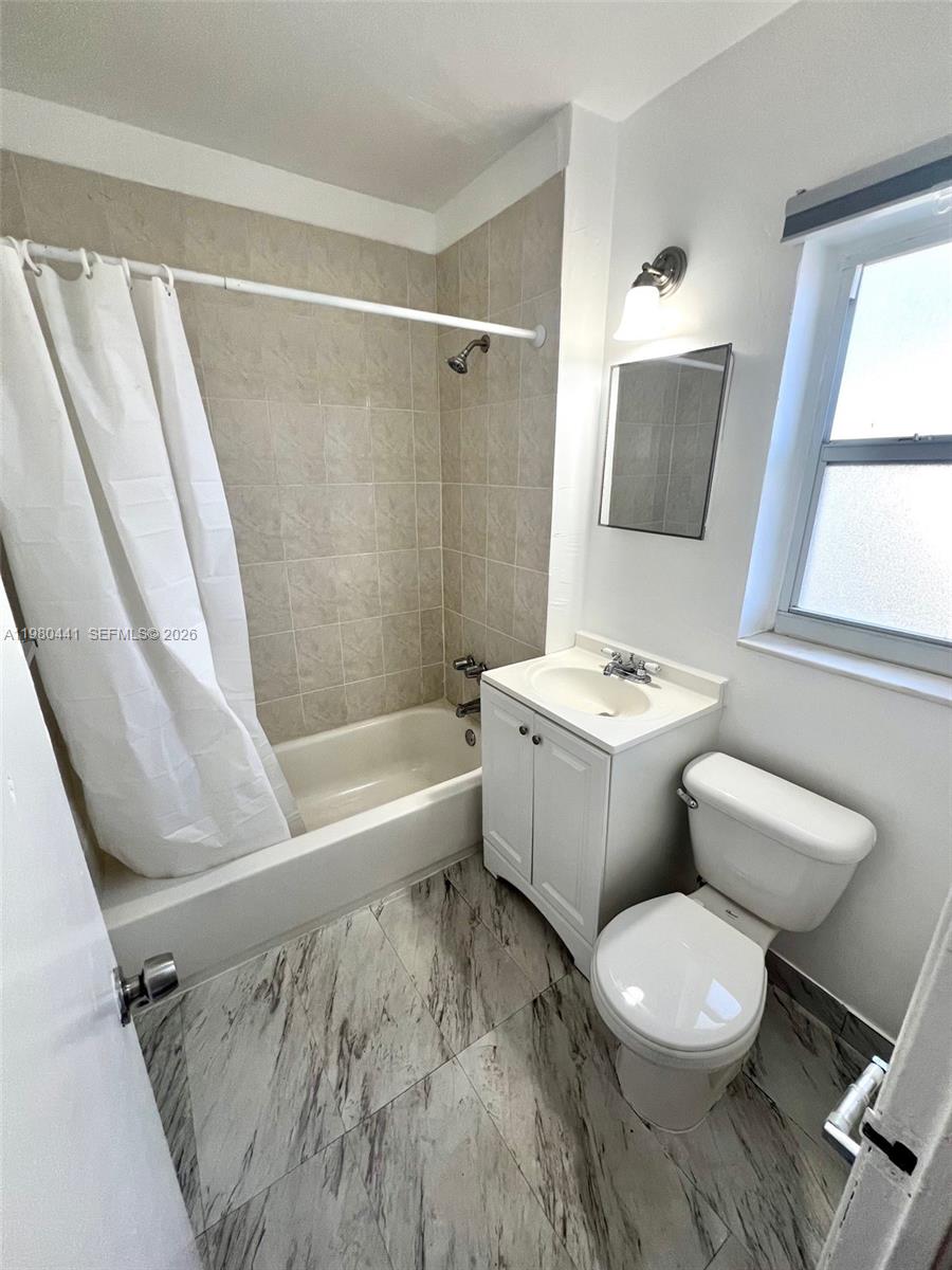 BISCAYNE HEIGHTS - Residential Lease