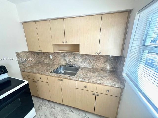 BISCAYNE HEIGHTS - Residential Lease