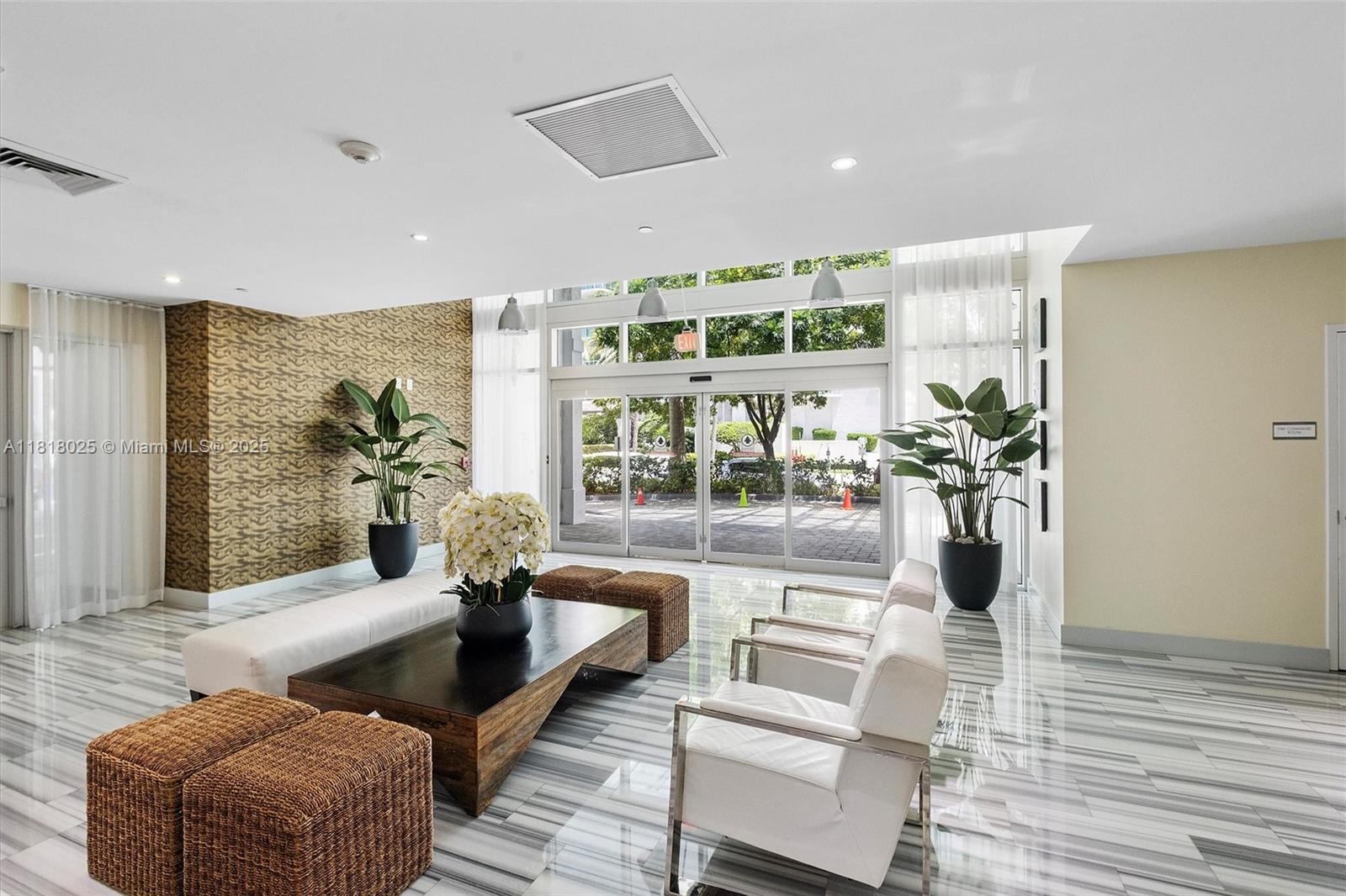 3030 AVENTURA CONDO - Residential
