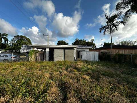 Photo of 316 NW 47th Ct, Fort Lauderdale, FL 33309 (MLS # A12029217)