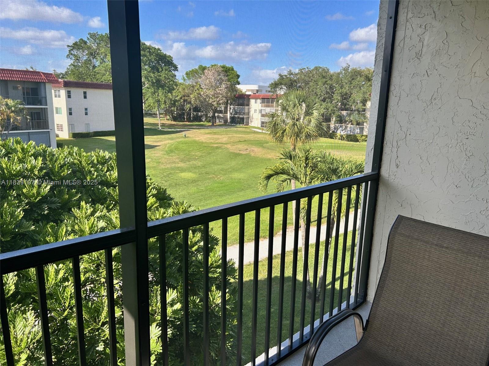 371 S Hollybrook Dr 308