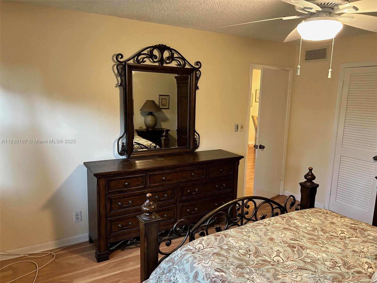 HOLLYBROOK GOLF - Residential