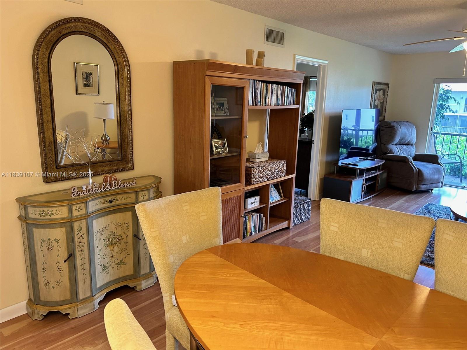 HOLLYBROOK GOLF - Residential