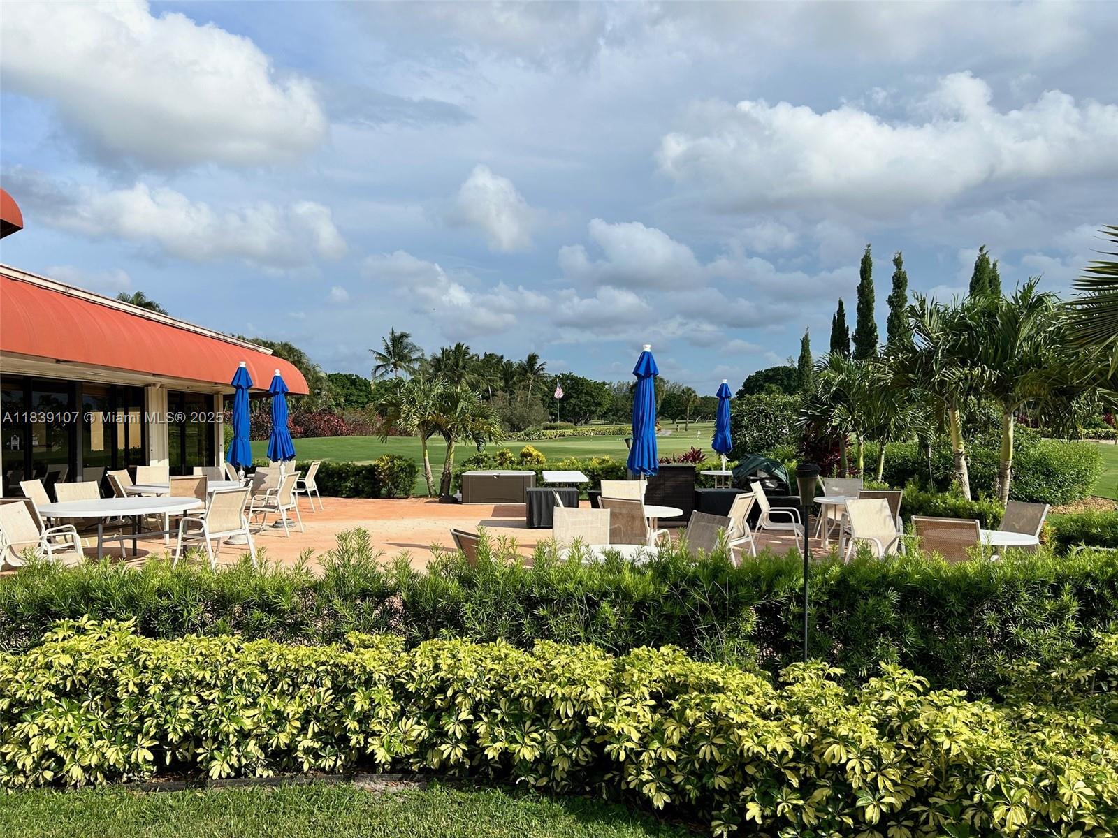 HOLLYBROOK GOLF - Residential