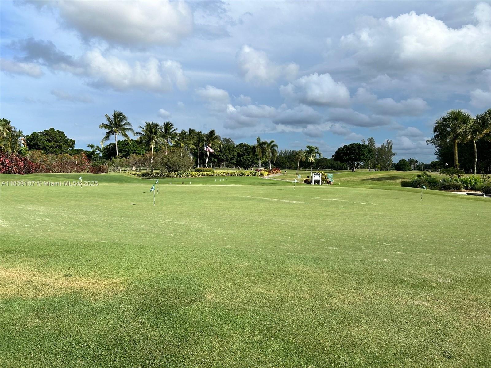 HOLLYBROOK GOLF - Residential