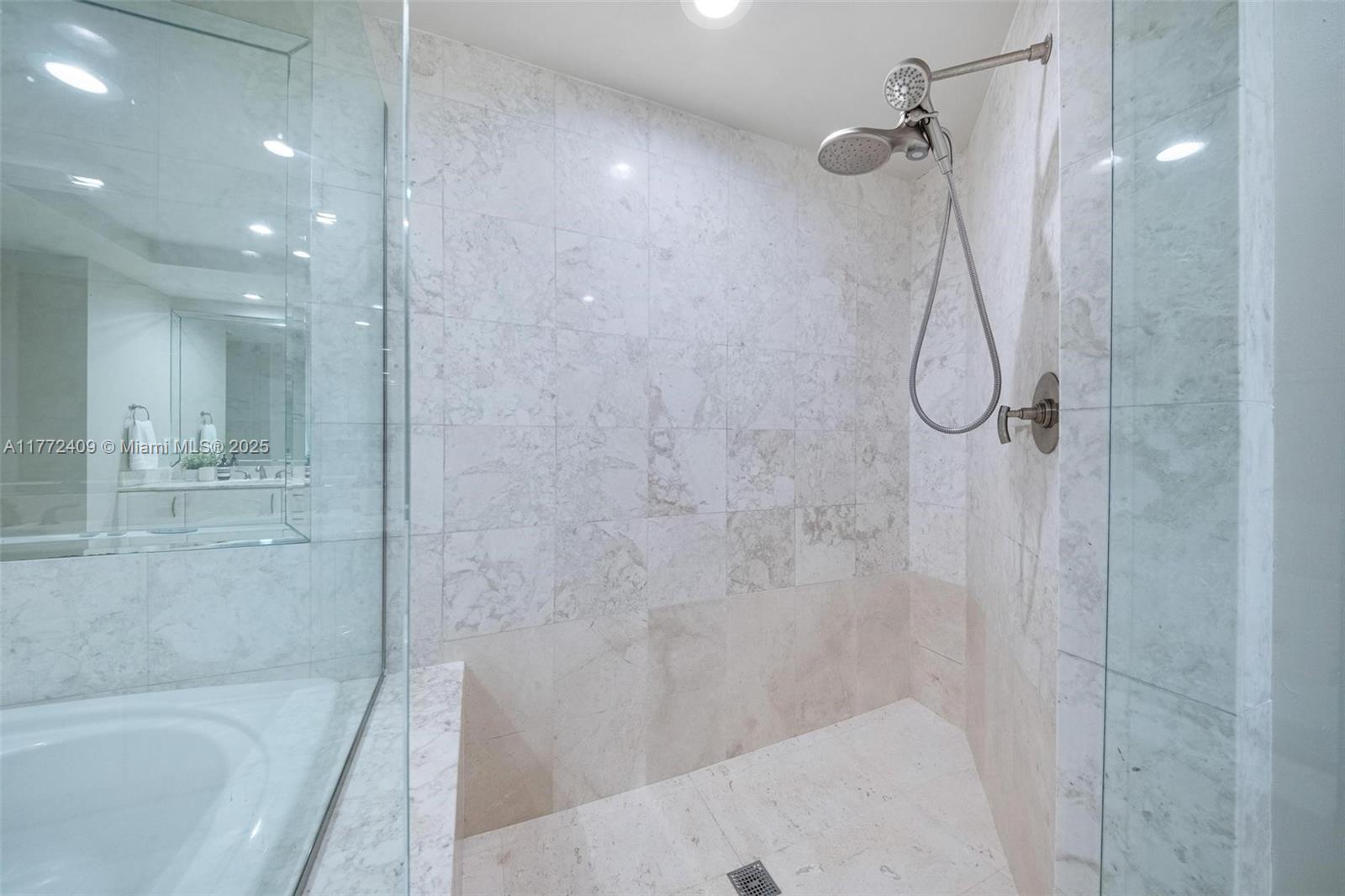 JADE RESIDENCES AT BRICKE - Residential