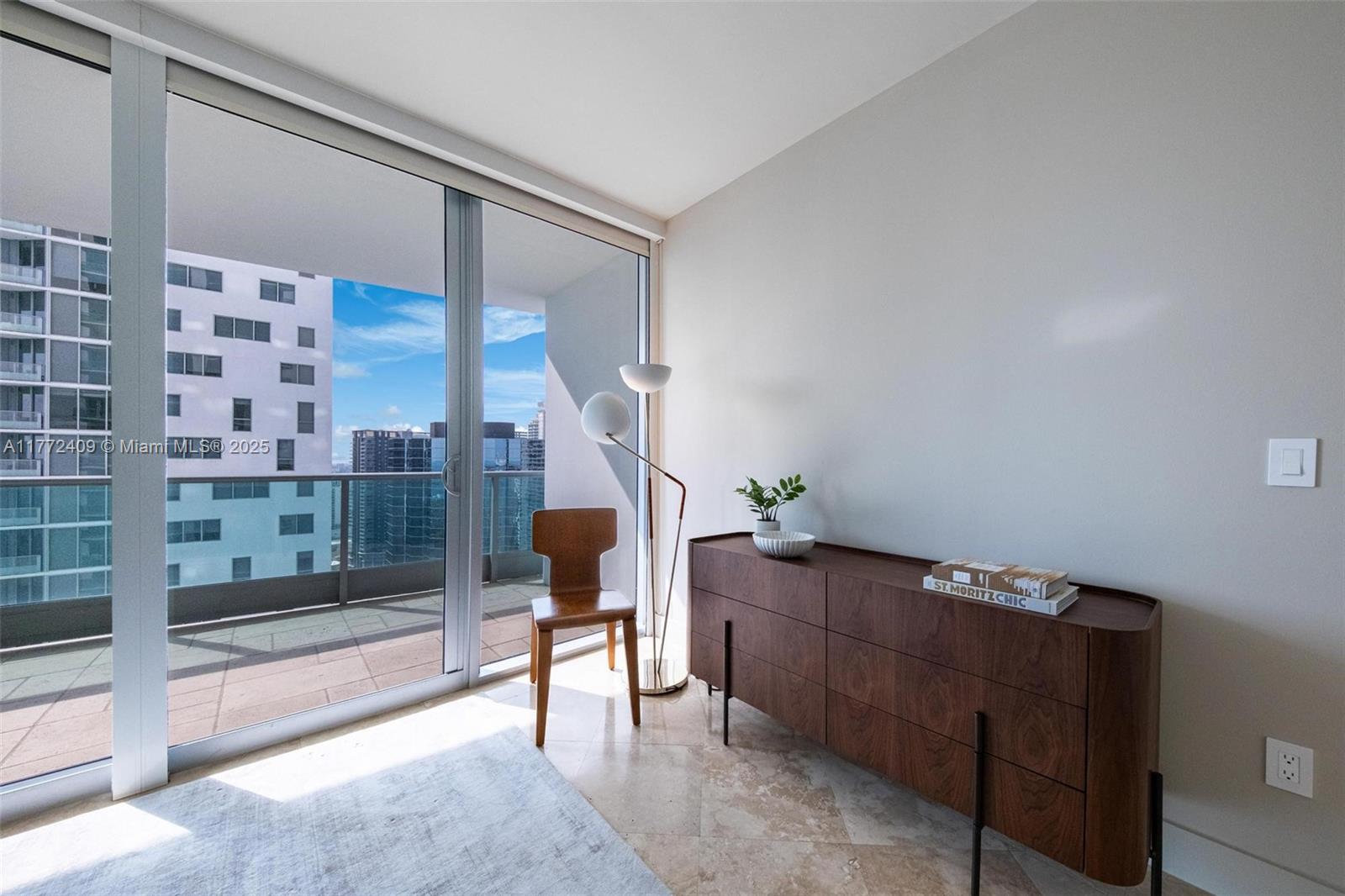 JADE RESIDENCES AT BRICKE - Residential