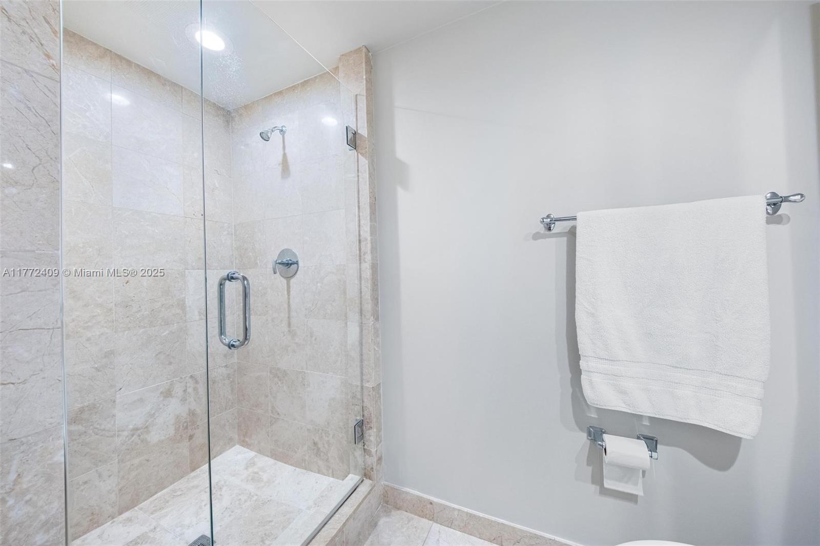 JADE RESIDENCES AT BRICKE - Residential