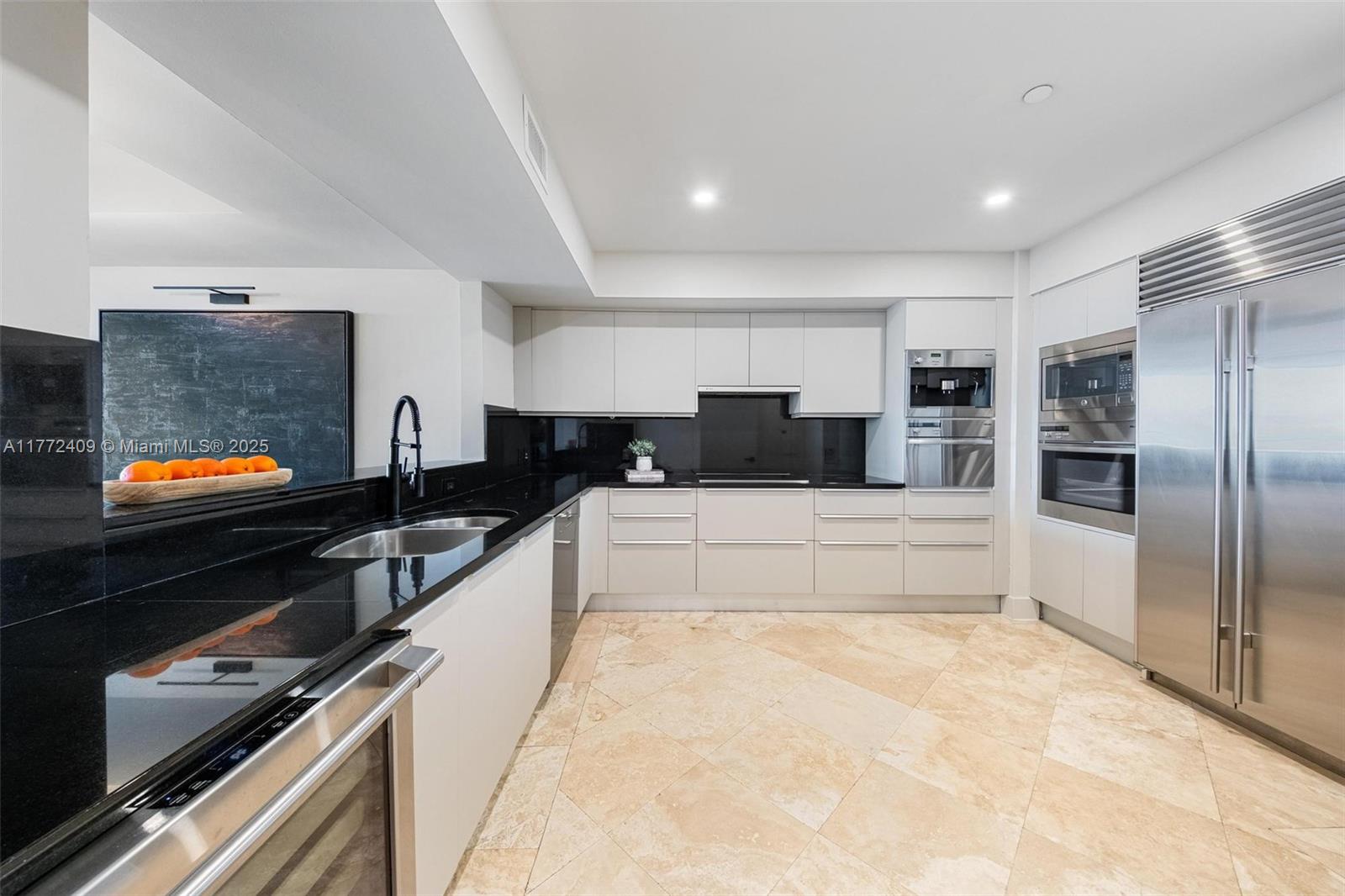 JADE RESIDENCES AT BRICKE - Residential