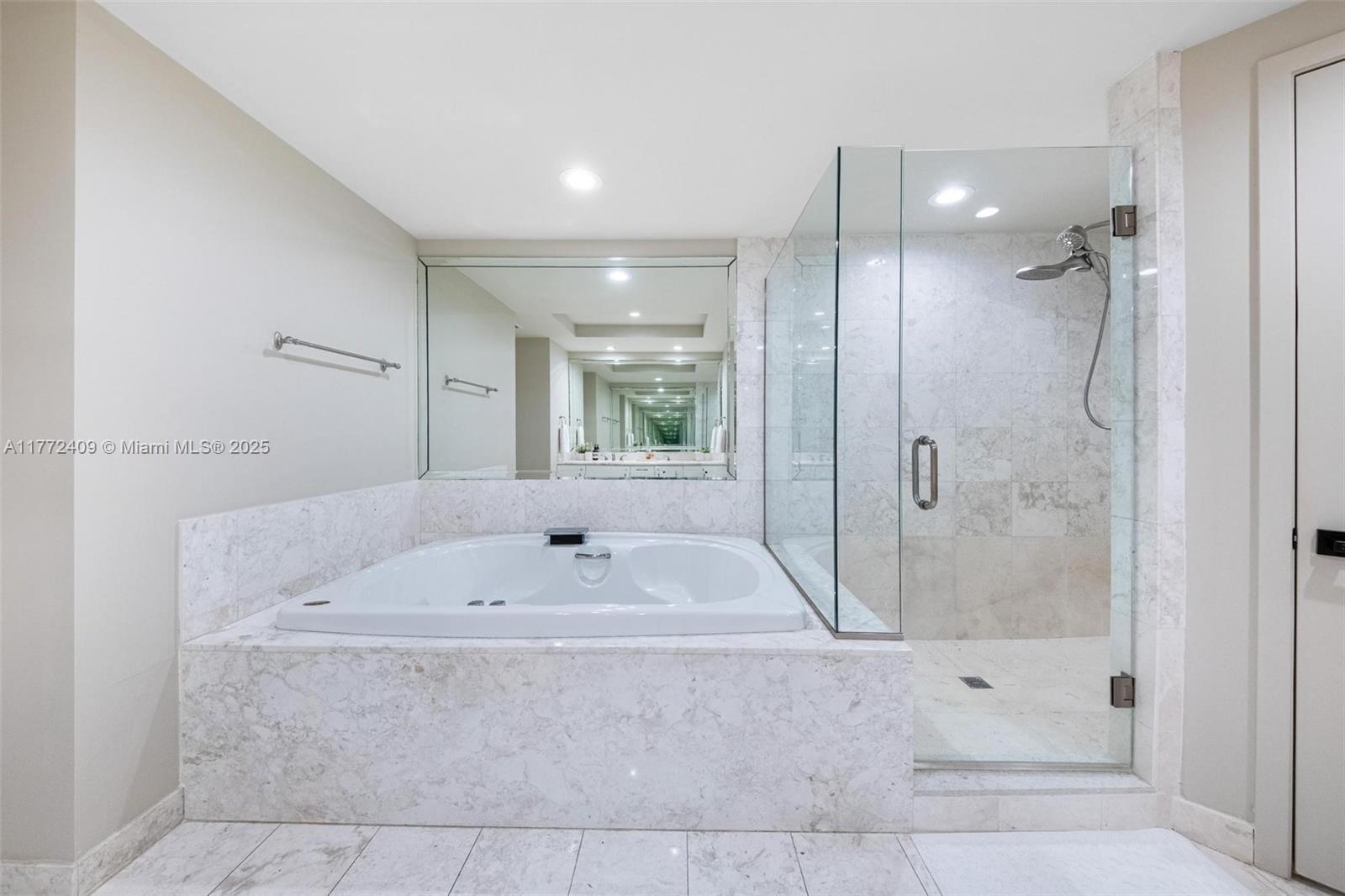 JADE RESIDENCES AT BRICKE - Residential