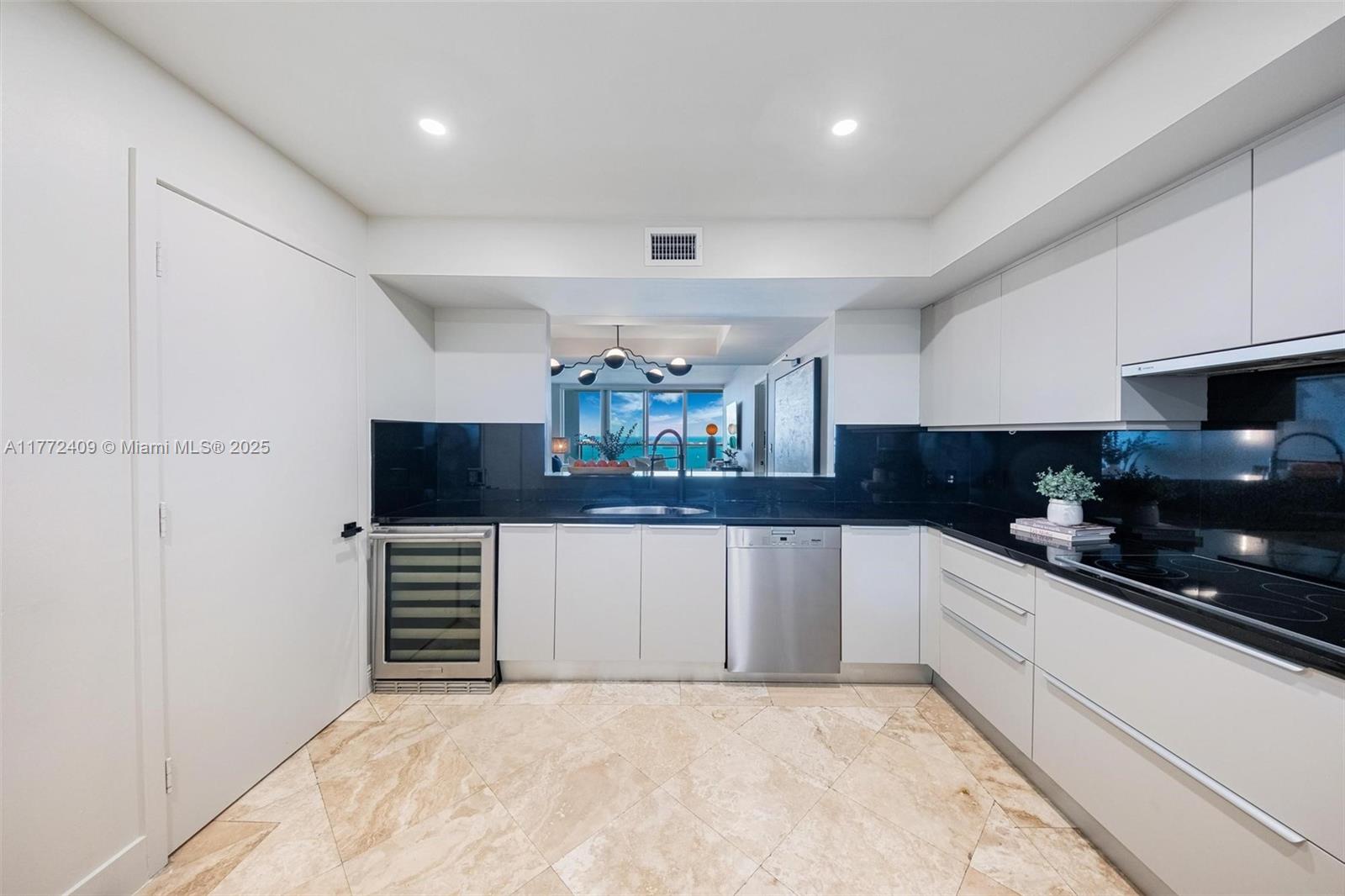 JADE RESIDENCES AT BRICKE - Residential