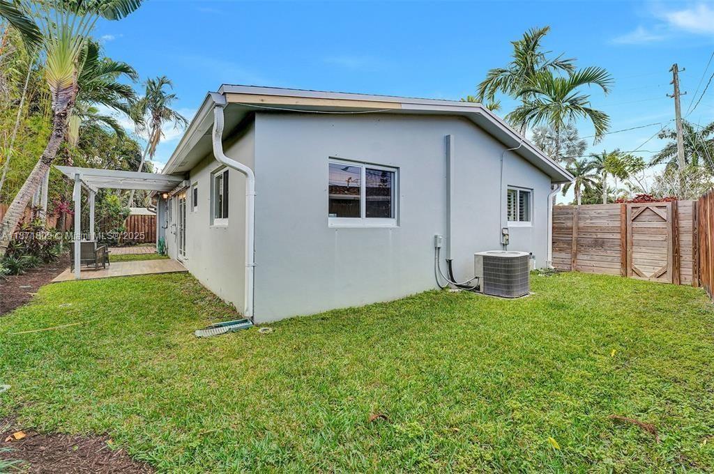 LAUDERDALE PARK 6-33 1/2 - Residential