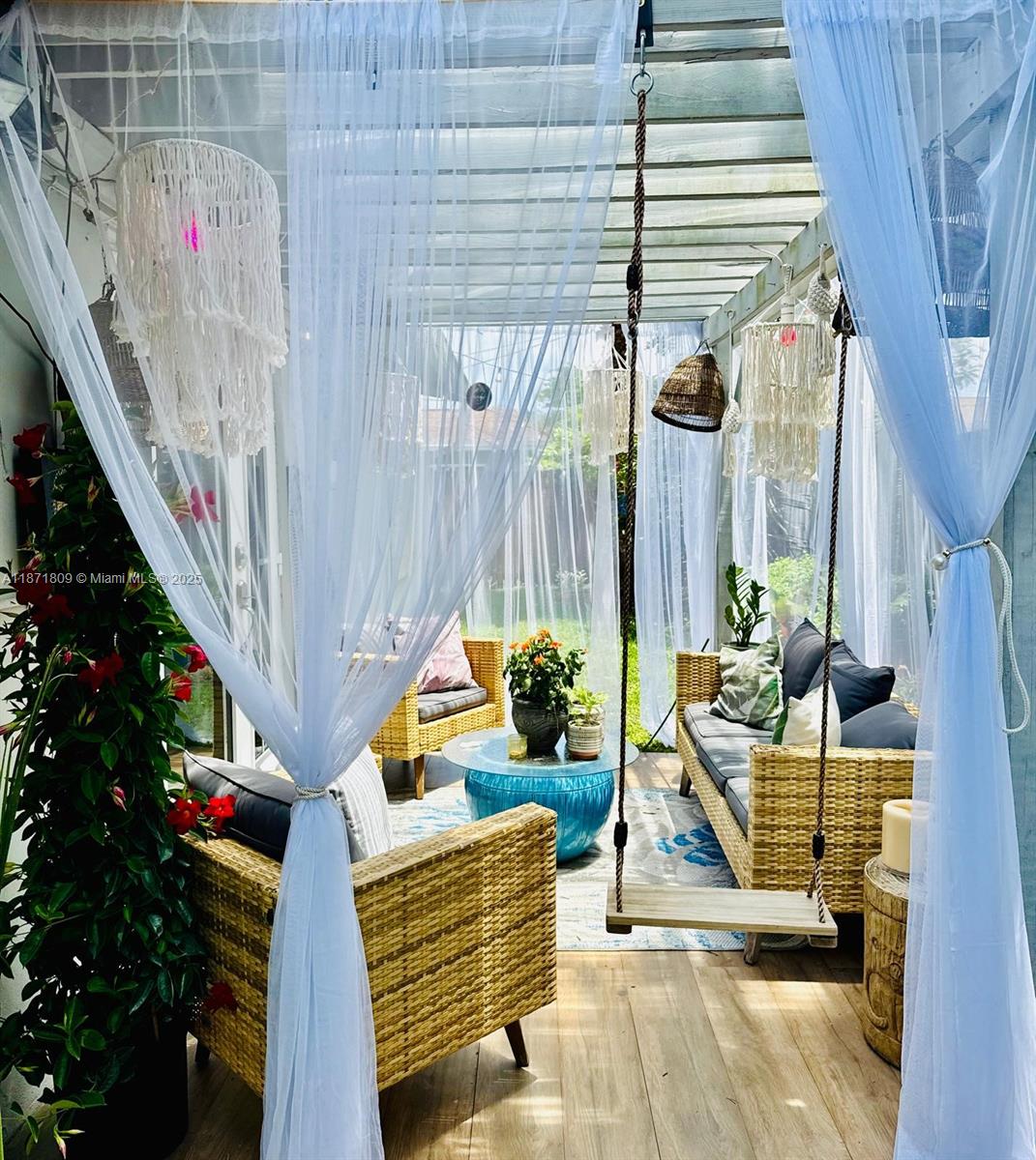 LAUDERDALE PARK 6-33 1/2 - Residential