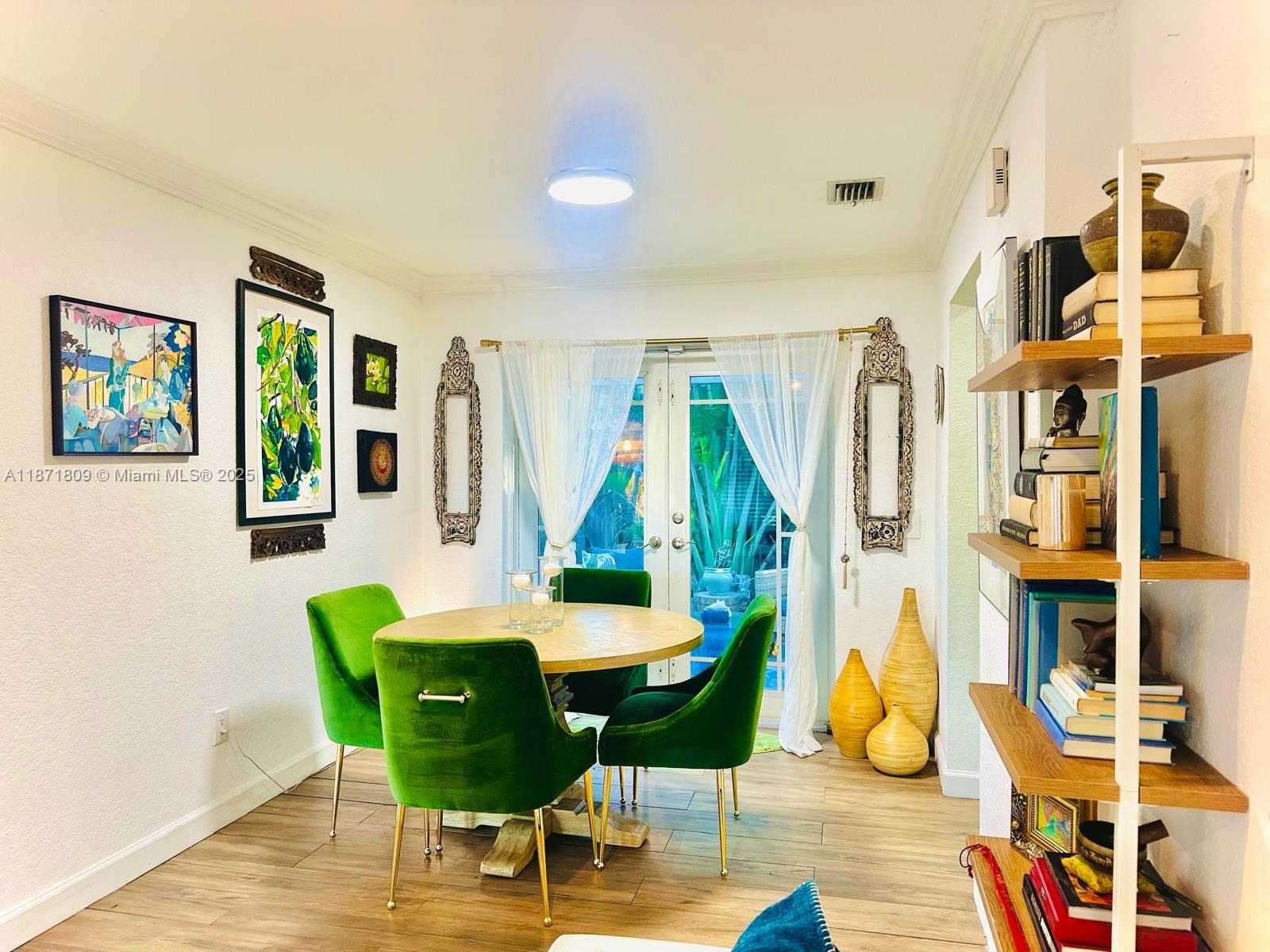 LAUDERDALE PARK 6-33 1/2 - Residential