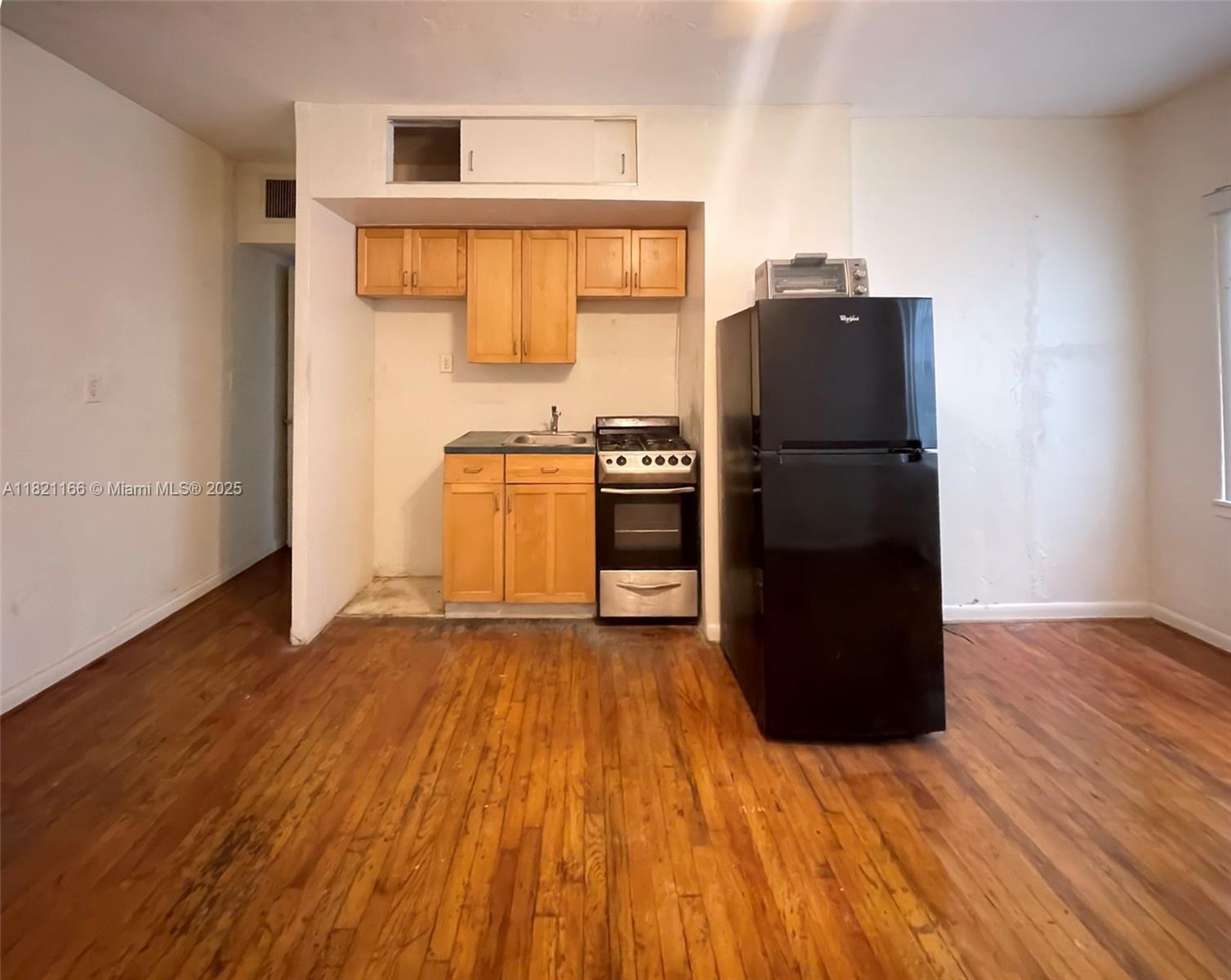 1555 Pennsylvania Ave 105