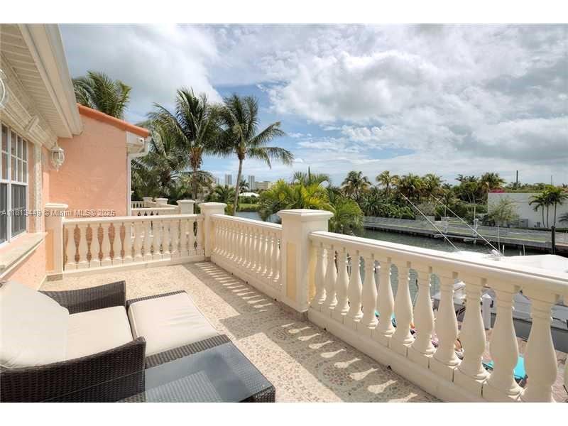 EASTERN SHORES 1ST ADDN - Residential